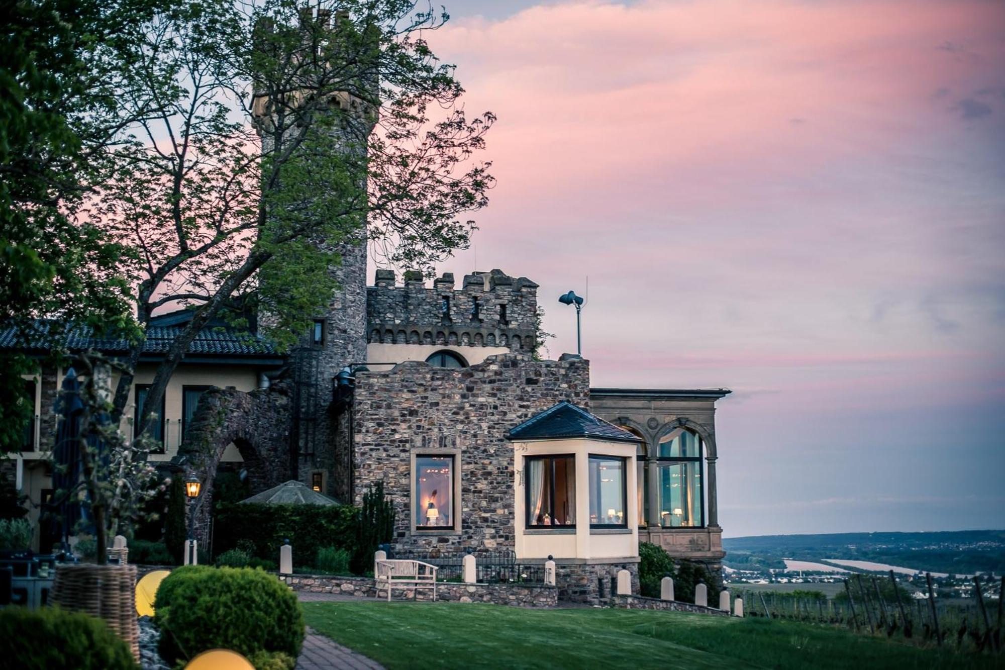Relais & Chateaux Hotel Burg Schwarzenstein Geisenheim Dış mekan fotoğraf